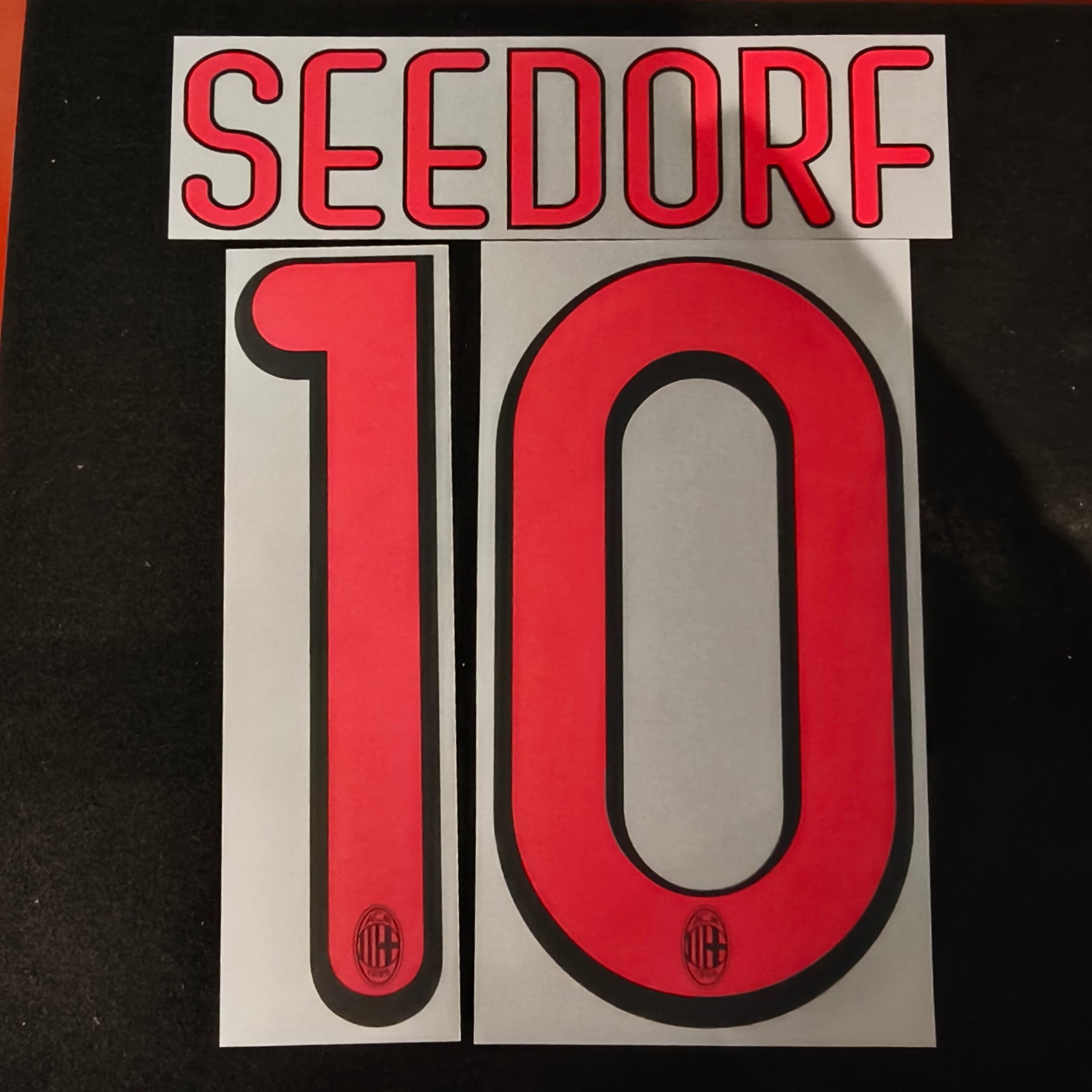Seedorf nameset AC Milan away