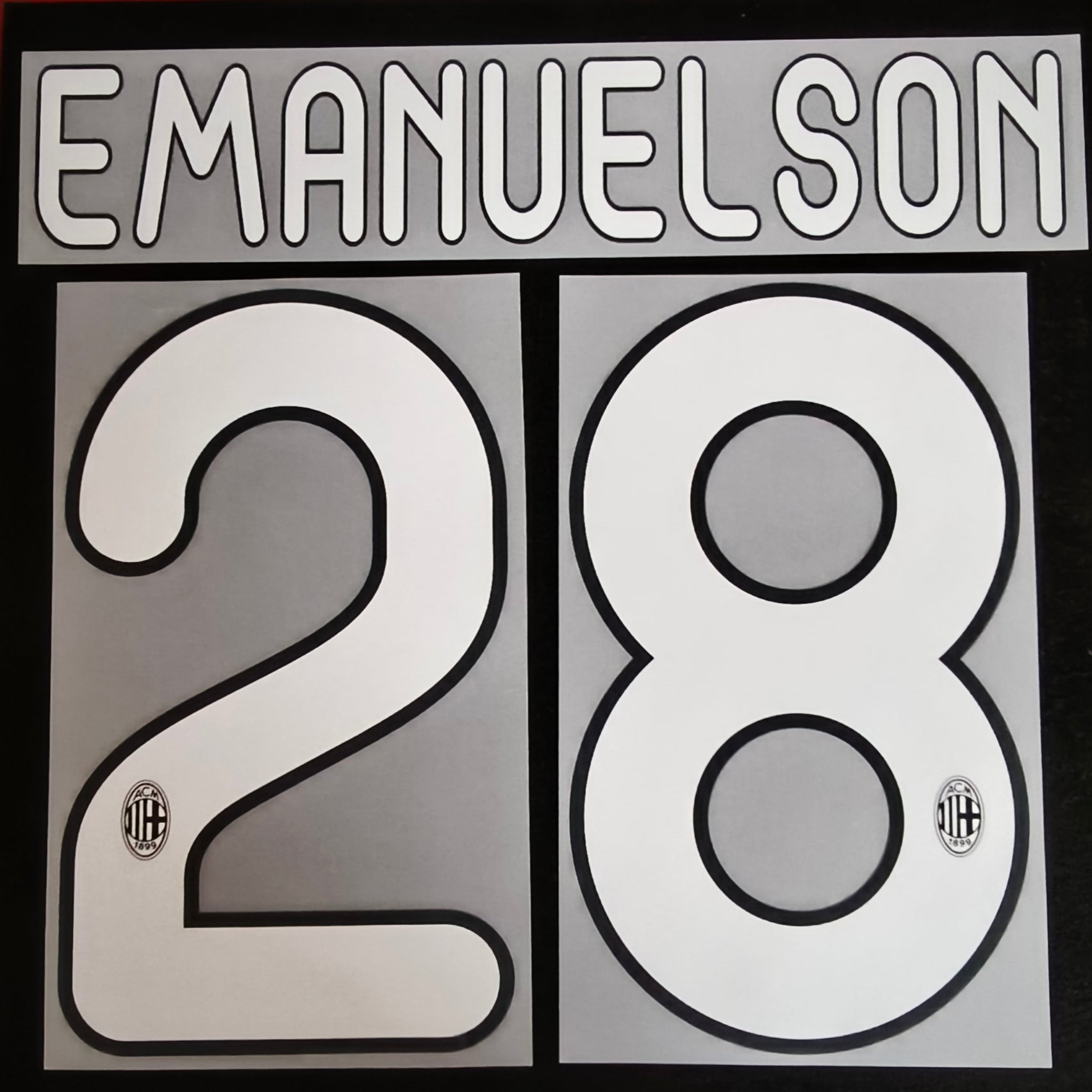 Emanuelson nameset AC Milan