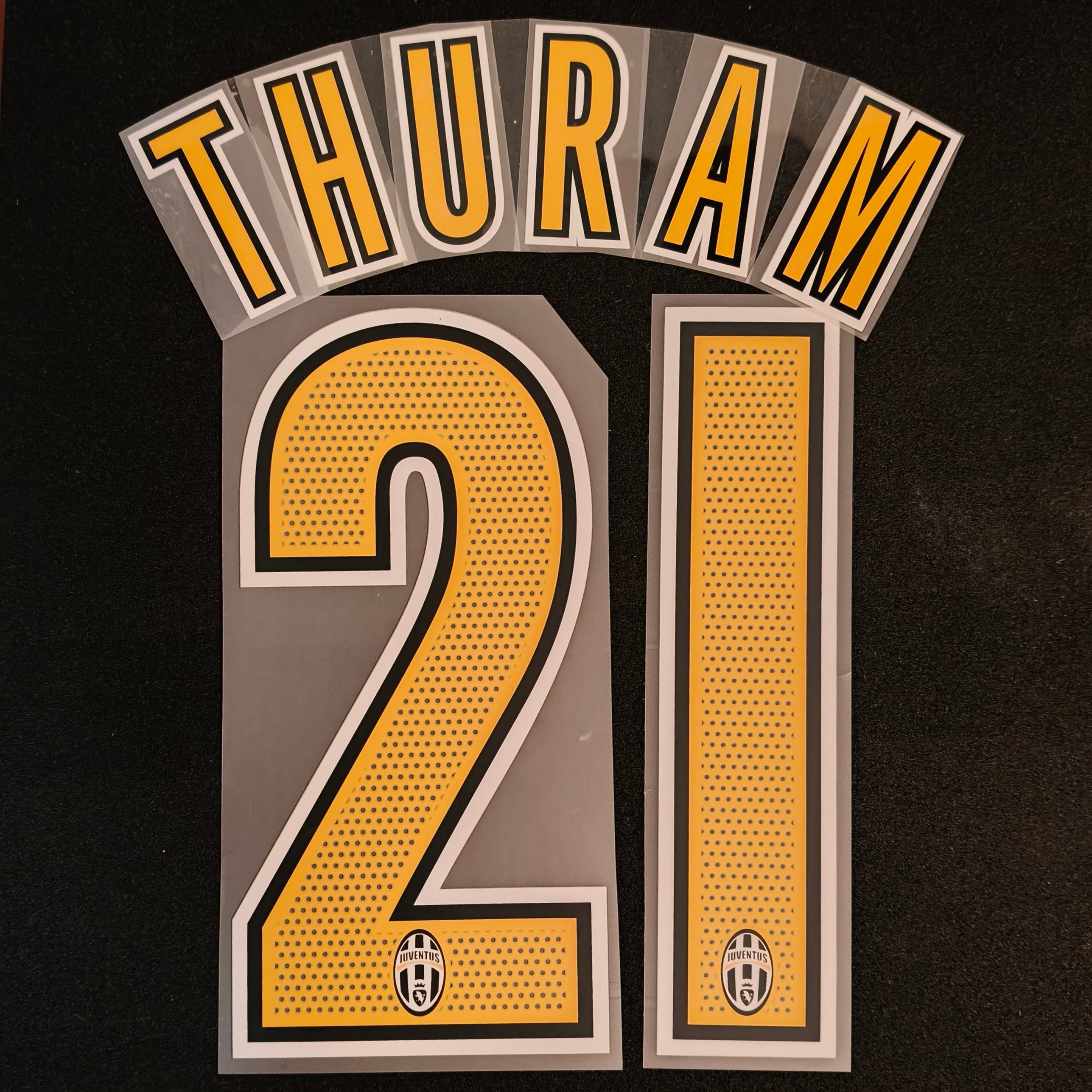 Thuram nameset FC Juventus