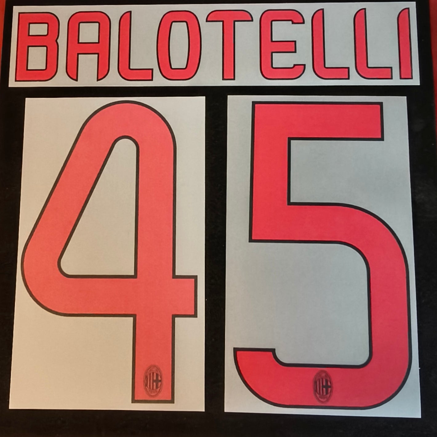 Balotelli nameset AC Milan 13-14