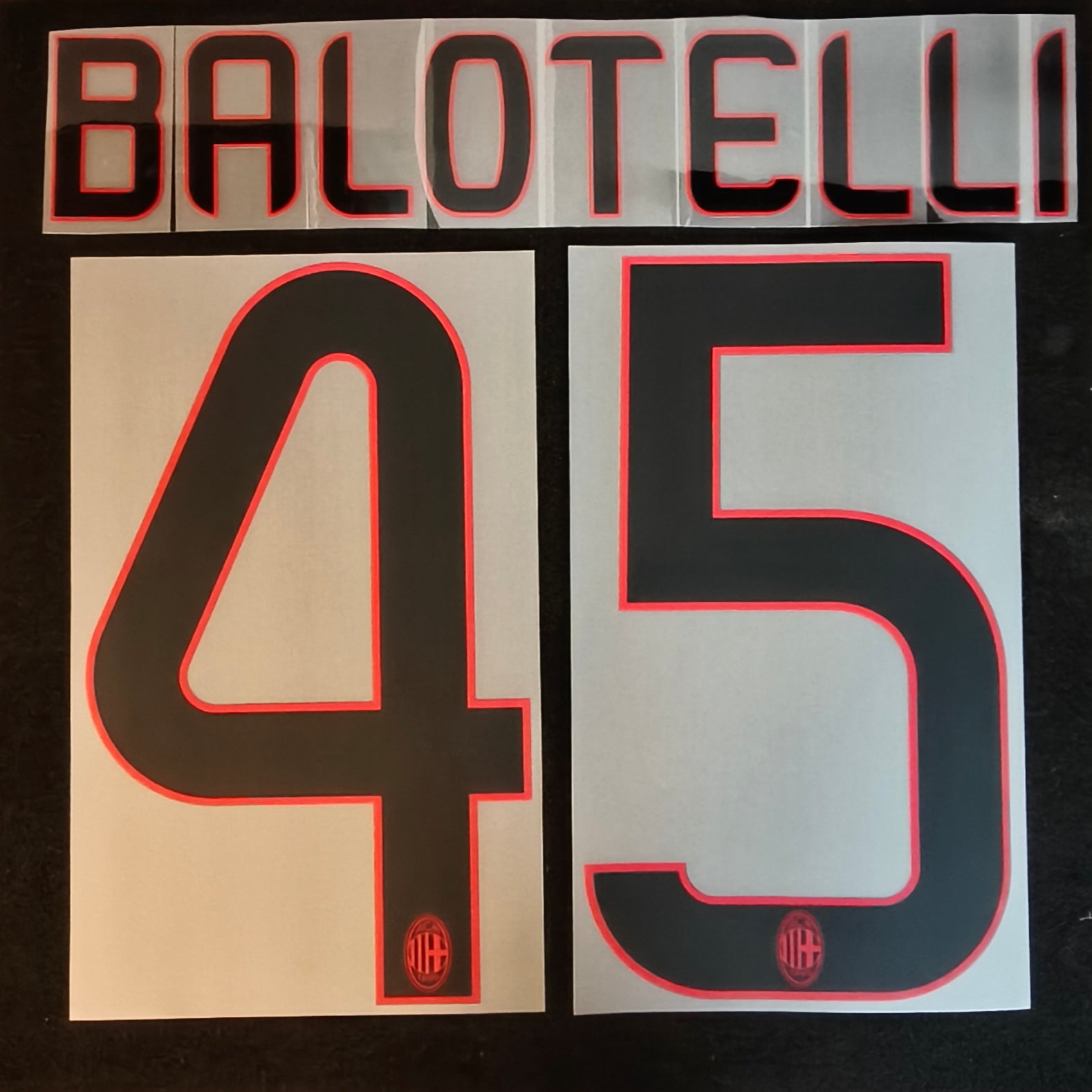 Balotelli nameset AC Milan 13-14