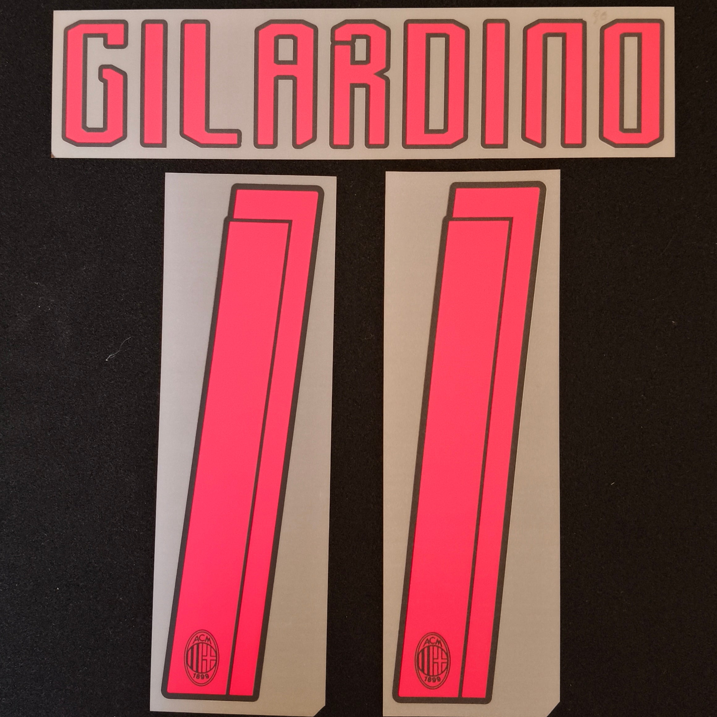 Gilardino nameset AC Milan away 07-08